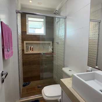 Apartamento em Praia Grande, bairro Guilhermina