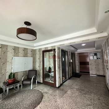 Apartamento em Praia Grande, bairro Guilhermina