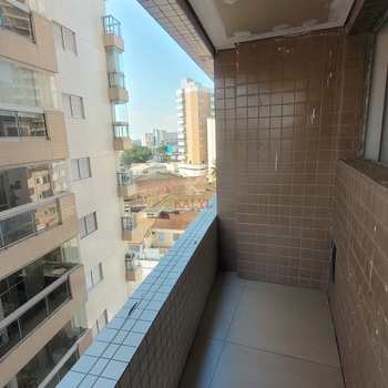 Apartamento em Praia Grande, bairro Guilhermina