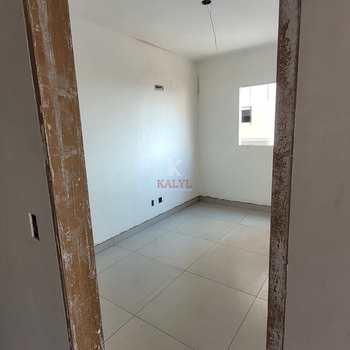Apartamento em Praia Grande, bairro Guilhermina