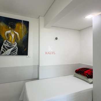 Apartamento em Praia Grande, bairro Guilhermina