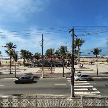 Apartamento em Praia Grande, bairro Guilhermina