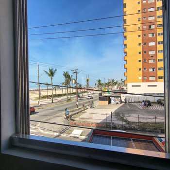 Apartamento em Praia Grande, bairro Guilhermina