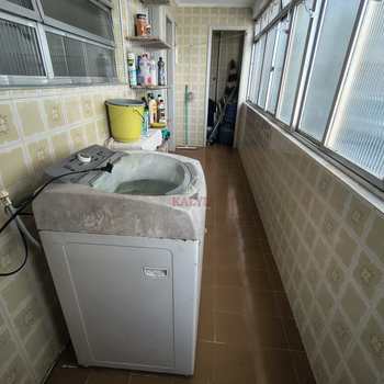 Apartamento em Praia Grande, bairro Guilhermina