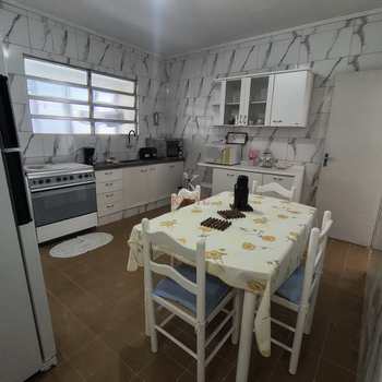 Apartamento em Praia Grande, bairro Guilhermina