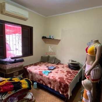 Casa em Praia Grande, bairro Balneário Maracanã