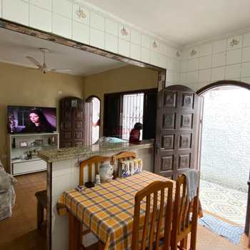 Casa em Praia Grande, bairro Balneário Maracanã