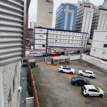 Kitnet em Praia Grande, bairro Canto do Forte