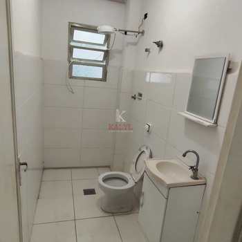 Kitnet em Praia Grande, bairro Canto do Forte