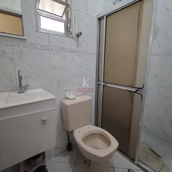 Casa em Praia Grande, bairro Caiçara