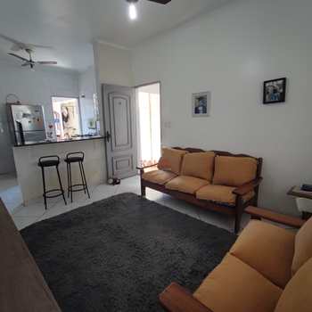 Casa em Praia Grande, bairro Caiçara