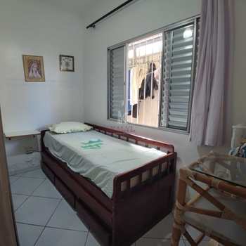 Casa em Praia Grande, bairro Caiçara