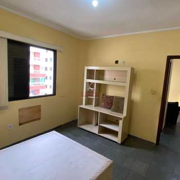 Apartamento em Praia Grande, bairro Guilhermina