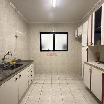 Apartamento em Praia Grande, bairro Guilhermina