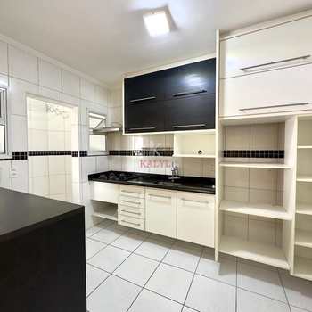 Apartamento em Praia Grande, bairro Guilhermina