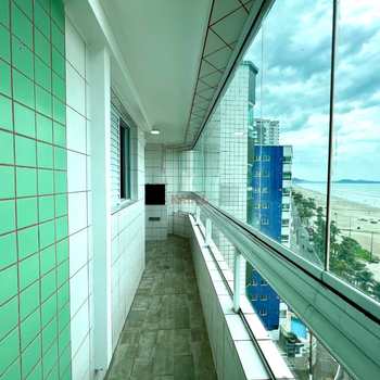 Apartamento em Praia Grande, bairro Caiçara