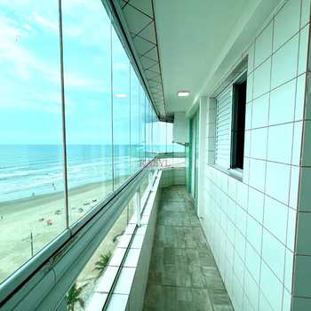 Apartamento em Praia Grande, bairro Caiçara