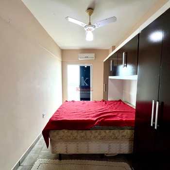 Apartamento em Praia Grande, bairro Caiçara