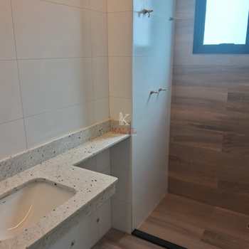 Apartamento em Praia Grande, bairro Guilhermina