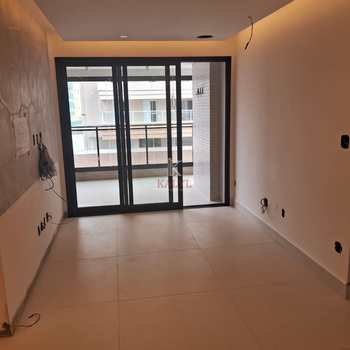 Apartamento em Praia Grande, bairro Guilhermina