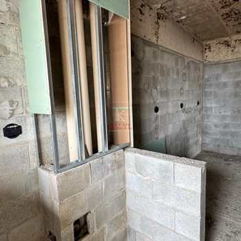 Apartamento em Praia Grande, bairro Guilhermina