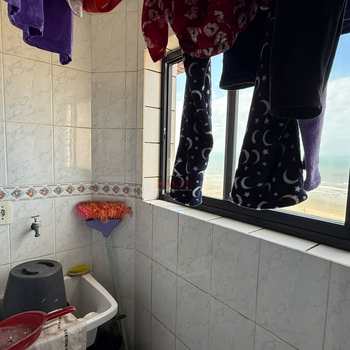 Apartamento em Praia Grande, bairro Tupiry