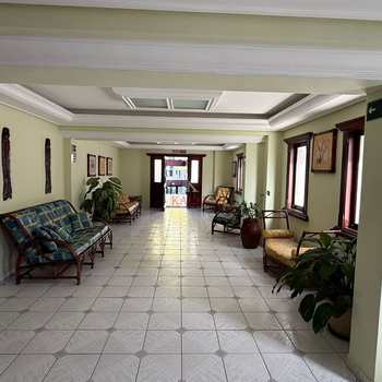 Apartamento em Praia Grande, bairro Tupiry