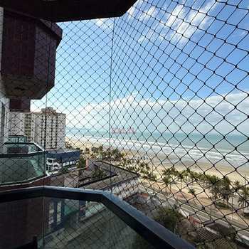 Apartamento em Praia Grande, bairro Tupiry