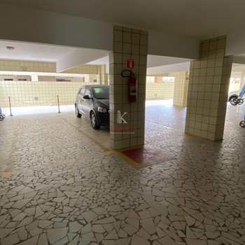 Apartamento em Praia Grande, bairro Tupi