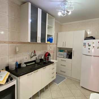 Apartamento em Praia Grande, bairro Tupi