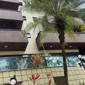 Apartamento em Praia Grande, bairro Tupi