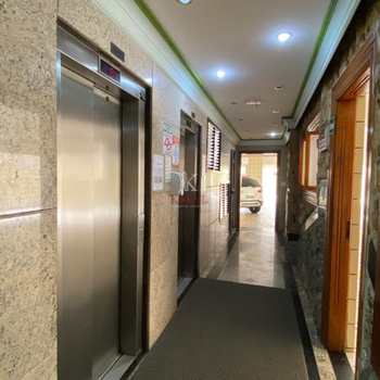 Apartamento em Praia Grande, bairro Tupi