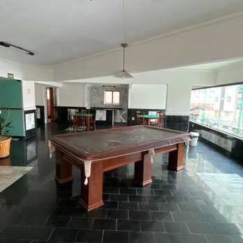 Apartamento em Praia Grande, bairro Tupi