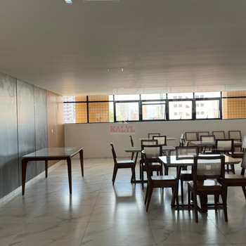 Apartamento em Praia Grande, bairro Boqueirão