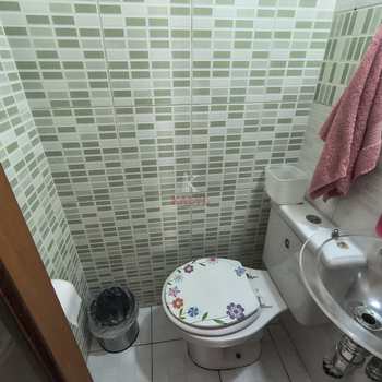 Sobrado em Praia Grande, bairro Guilhermina