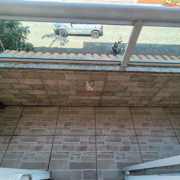 Sobrado em Praia Grande, bairro Guilhermina