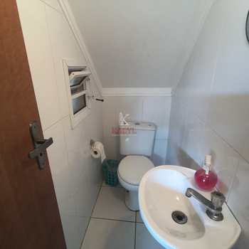 Sobrado em Praia Grande, bairro Guilhermina