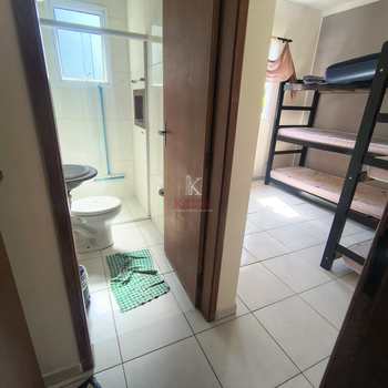 Sobrado em Praia Grande, bairro Guilhermina