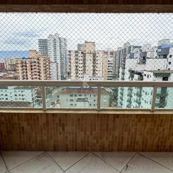 Apartamento em Praia Grande, bairro Ocian