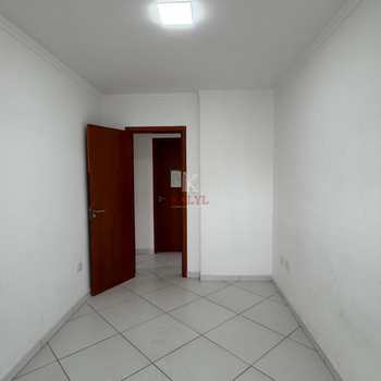 Apartamento em Praia Grande, bairro Ocian