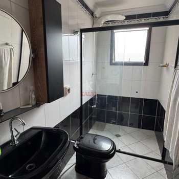 Apartamento em Praia Grande, bairro Canto do Forte