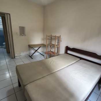 Apartamento em Praia Grande, bairro Guilhermina