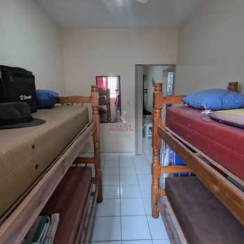 Apartamento em Praia Grande, bairro Guilhermina