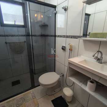 Apartamento em Praia Grande, bairro Guilhermina