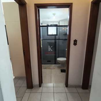 Apartamento em Praia Grande, bairro Guilhermina
