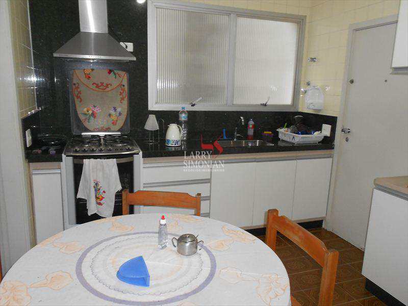 Apartamento em Guarujá, no bairro Pitangueiras