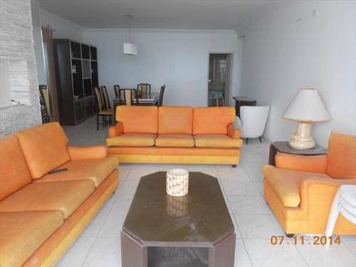 Apartamento, código 132 em Guarujá, bairro Pitangueiras