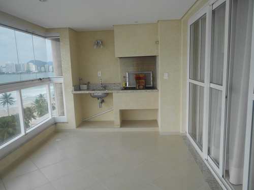 Apartamento, código 585 em Guarujá, bairro Centro