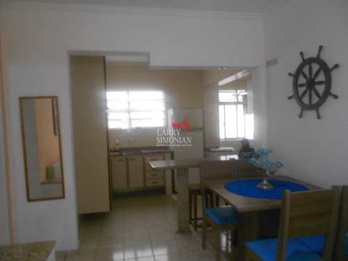 Apartamento, código 675 em Guarujá, bairro Centro