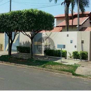 Casa em Três Lagoas, bairro Bairro Santos Dumont